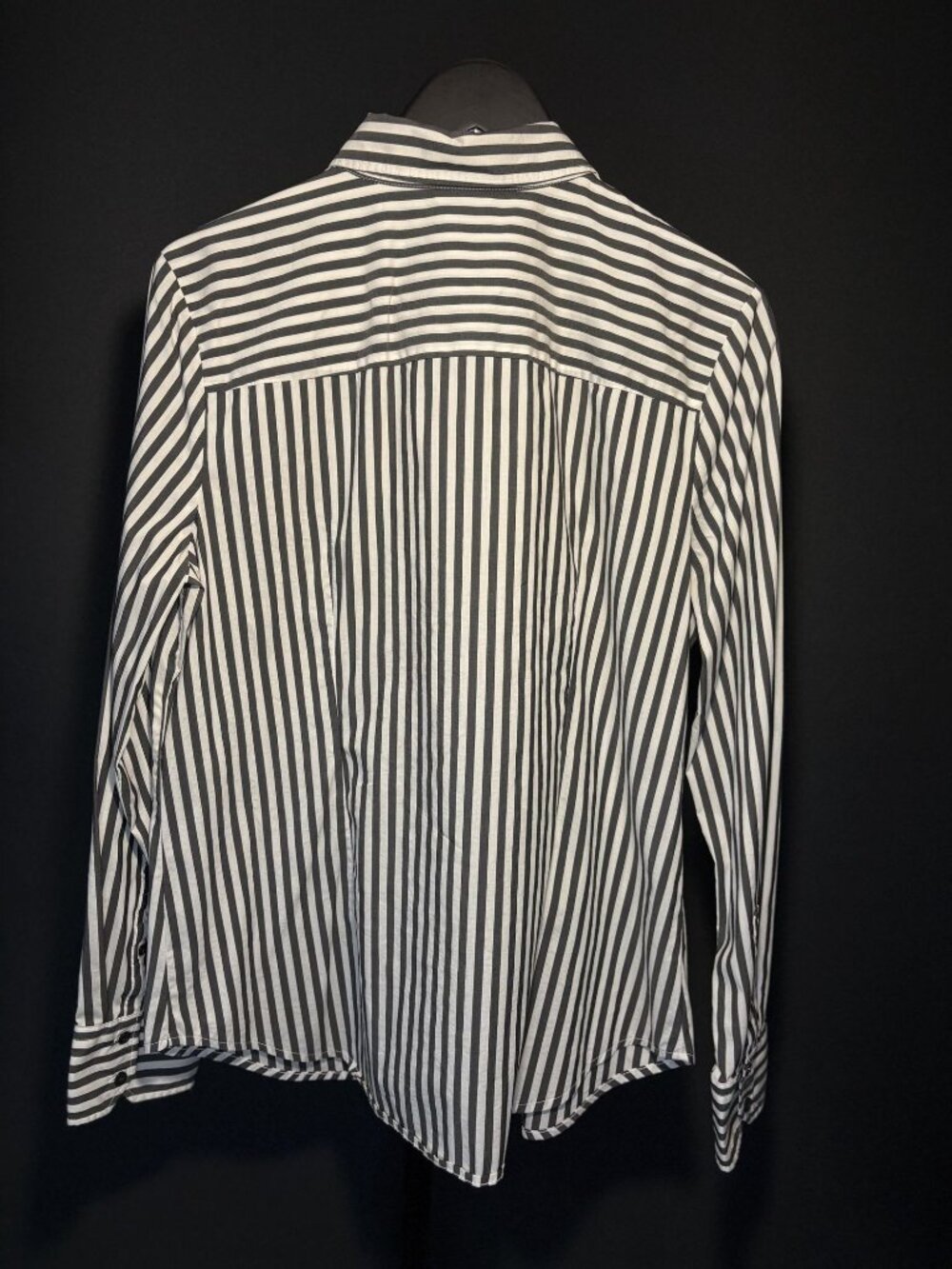 Worthington Button Up Collared Cuffed Long Sleeve Shirt Black White Striped (L) - Picture 8 of 16